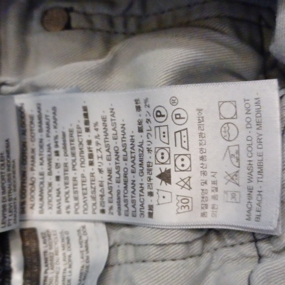 Levi's - Picture 10 of 12